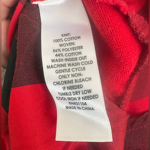 Crown & Ivy Red Plaid Layered Shirt Knit Sweater Christmas Cabin Style Size XL - Picture 6 of 7